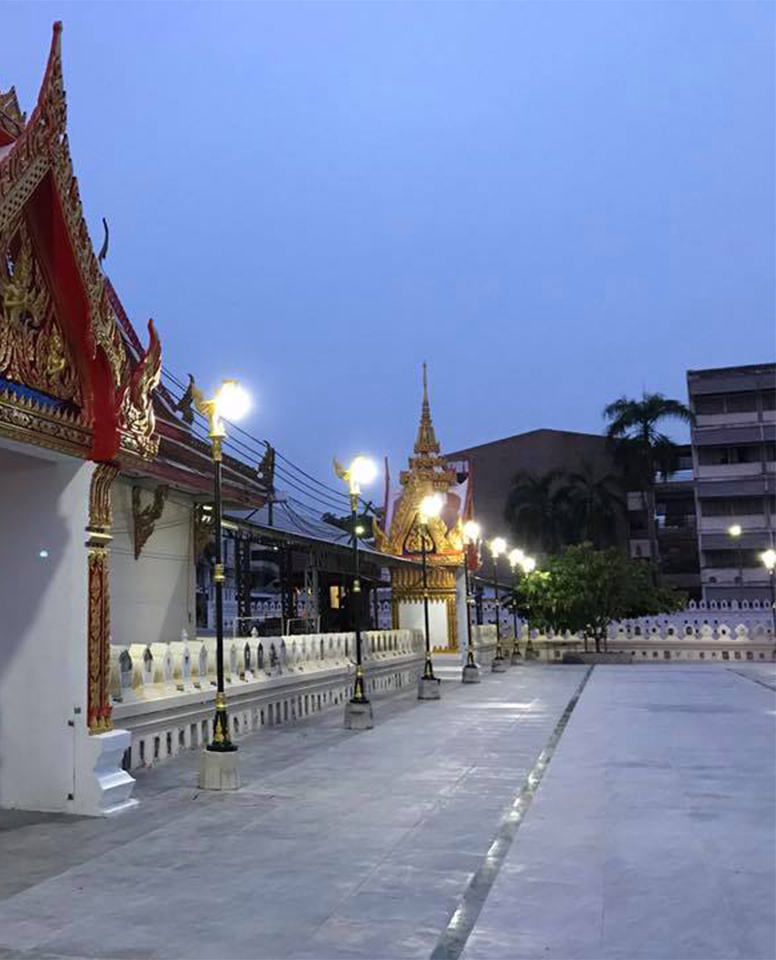 http://www.chruaylighting.com/